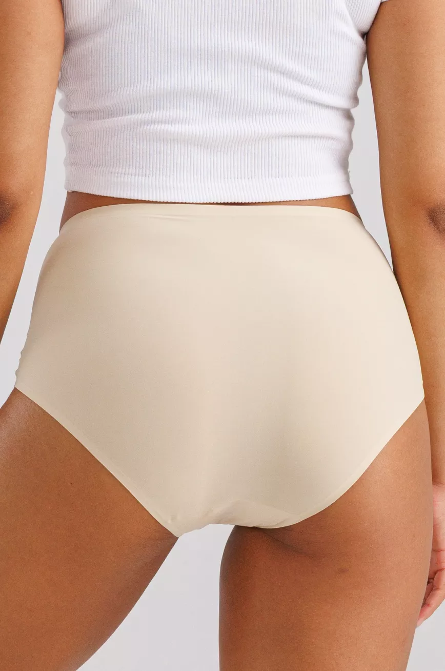 HYDRASKIN™ Sports Panty | Yoga Panty | Collagen-Infused | Seamless | Absorbs 35% Faster | Releases Moisture 15% Faster | 15% More Cooling Power | Ultra-Light| Pack of 2 - Image 10
